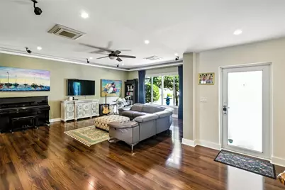 1708 NE 47th Street, Oakland Park, FL 33334 - Photo 17