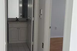 621 NW 78th Terrace, Pembroke Pines, FL 33024 - Photo 13