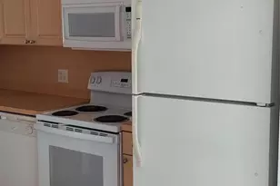 621 NW 78th Terrace, Pembroke Pines, FL 33024 - Photo 17