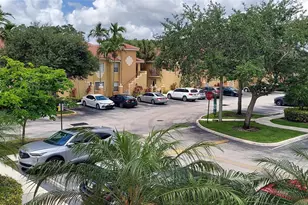 621 NW 78th Terrace, Pembroke Pines, FL 33024 - Photo 3