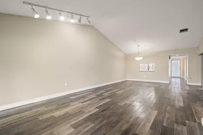 370 Fairway Circle #13, Weston, FL 33326 - Photo 13