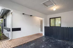 370 Fairway Cir, Weston, FL 33326 - Photo 63