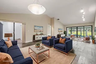 370 Fairway Cir, Weston, FL 33326 - Photo 3