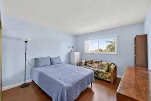 581 Blue Heron Dr, Hallandale Beach, FL 33009 - Photo 21