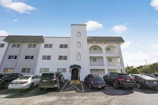 581 Blue Heron Dr, Hallandale Beach, FL 33009 - Photo 1