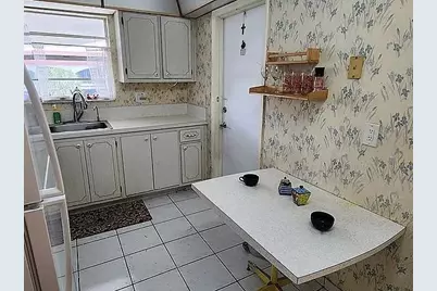 581 Blue Heron Drive #316-B, Hallandale Beach, FL 33009 - Photo 5