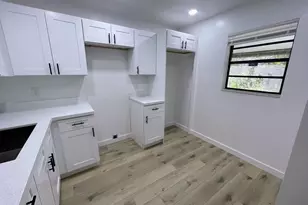 832 NW 47th St, Deerfield Beach, FL 33064 - Photo 15