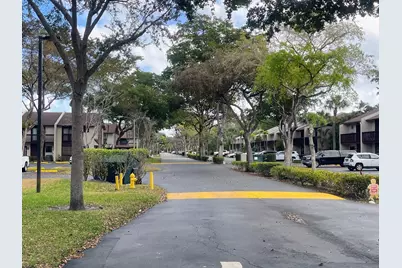 832 NW 47th Street, Deerfield Beach, FL 33064 - Photo 41