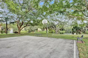 930 SW 9th St Cir, Boca Raton, FL 33486 - Photo 33