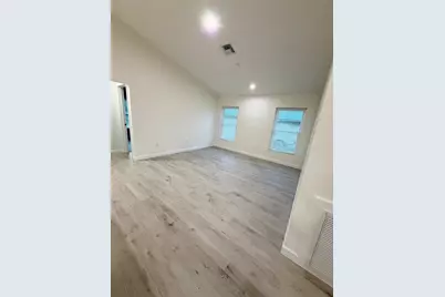 1635 SW 22nd Avenue, Vero Beach, FL 32962 - Photo 7