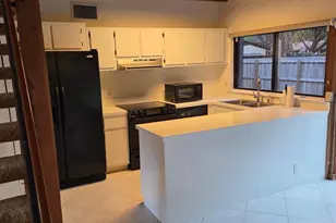 10191 Oleander Ct, Pembroke Pines, FL 33026 - Photo 37