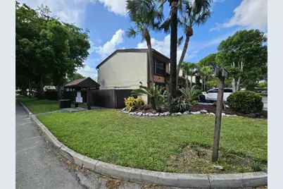 10191 Oleander Court #10191, Pembroke Pines, FL 33026 - Photo 3