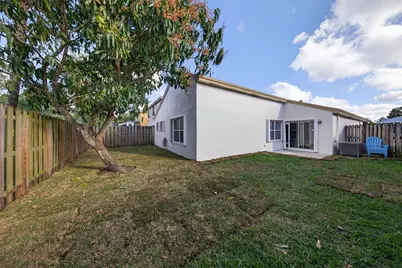 351 E Riverbend Drive, Sunrise, FL 33326 - Photo 25