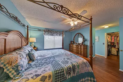 351 E Riverbend Drive, Sunrise, FL 33326 - Photo 13