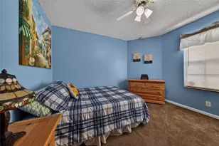 351 E Riverbend Dr, Sunrise, FL 33326 - Photo 23