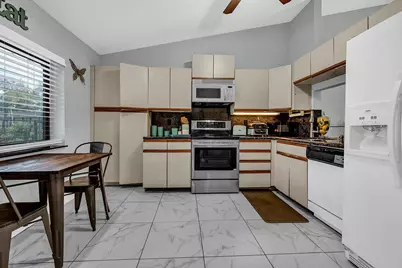 8398 Boca Glades Boulevard #251, Boca Raton, FL 33434 - Photo 13