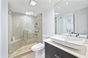 2030 S Ocean Dr, Hallandale Beach, FL 33009 - Photo 29