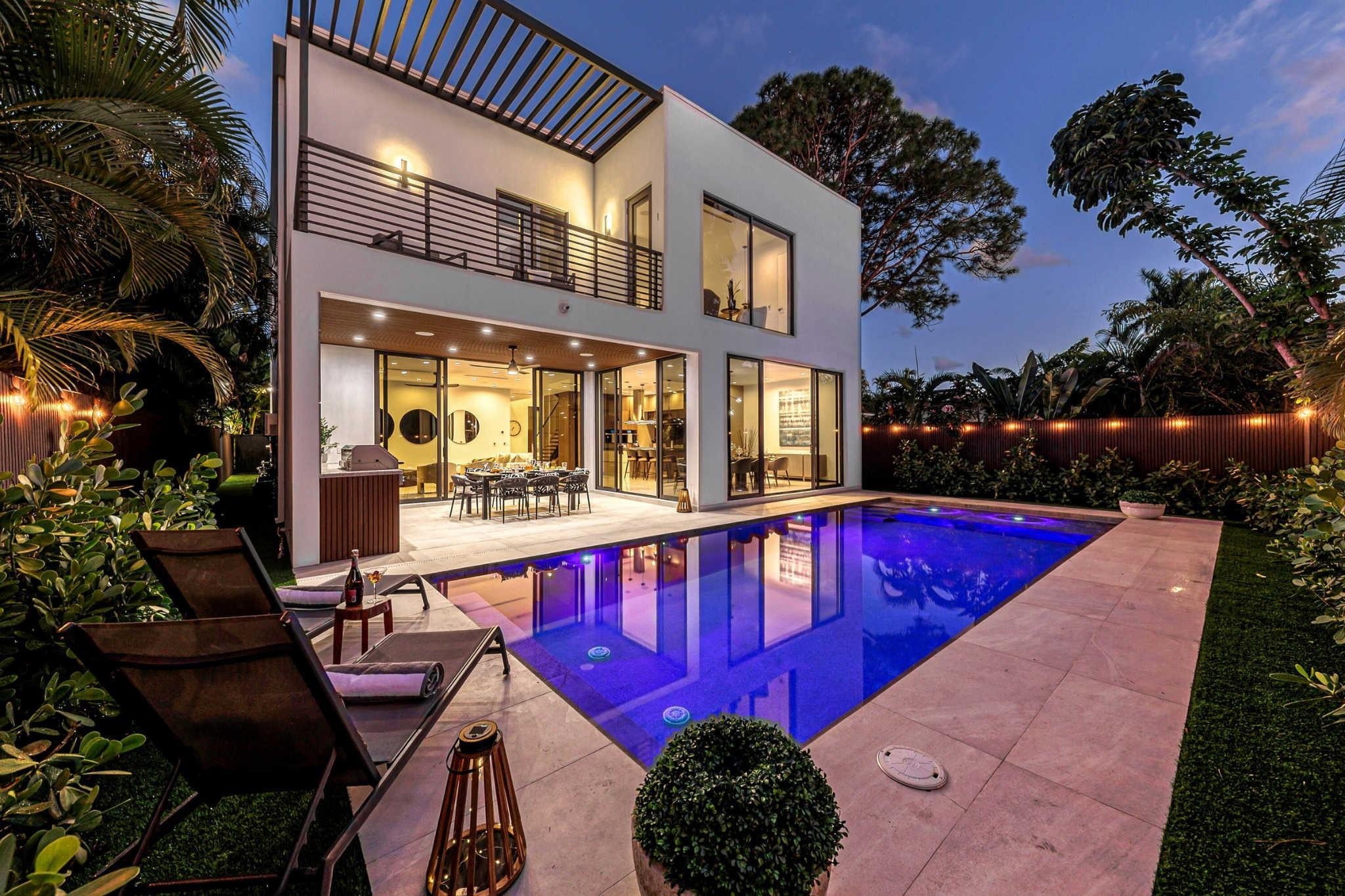 727 NE 17th Way - 727 NE 17th Way, Fort Lauderdale, FL 33304 Luxury Property | Jose Angel Pina
