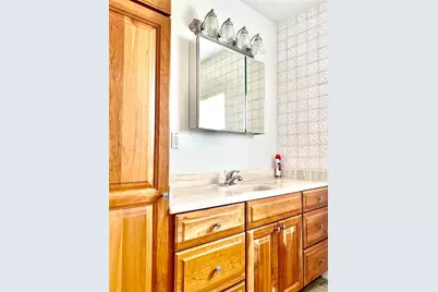 318 SW 67th Terrace #B, Pembroke Pines, FL 33023 - Photo 3