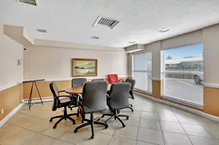 2555 NE 11th St, Fort Lauderdale, FL 33304 - Photo 27