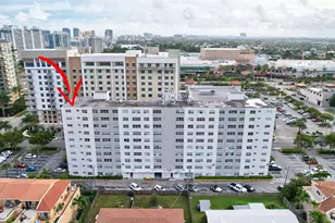 2555 NE 11th St, Fort Lauderdale, FL 33304 - Photo 29