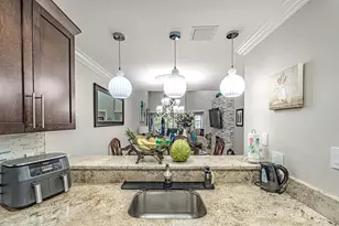 405 Maplewood Dr, Greenacres, FL 33415 - Photo 9