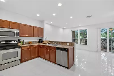 3262 NW 31st Terrace, Oakland Park, FL 33309 - Photo 5