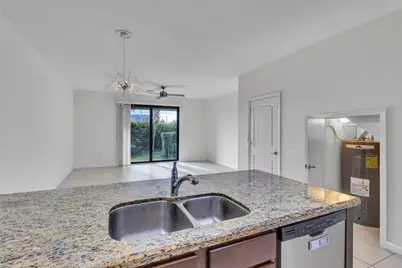 4234 N Dixie Highway #122, Oakland Park, FL 33334 - Photo 11