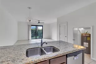 4234 N Dixie Hwy, Oakland Park, FL 33334 - Photo 11