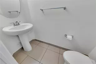 4234 N Dixie Hwy, Oakland Park, FL 33334 - Photo 13