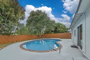 6520 Kimberly Blvd, North Lauderdale, FL 33068 - Photo 39