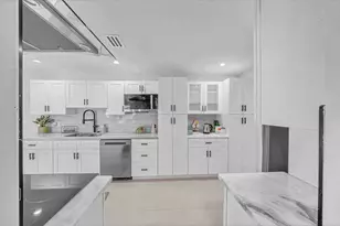 6520 Kimberly Blvd, North Lauderdale, FL 33068 - Photo 15