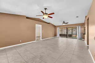 2002 SE Aneci St, Port Saint Lucie, FL 34984 - Photo 17