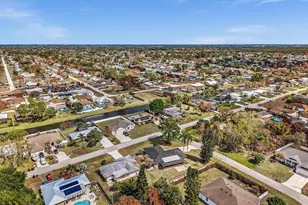 2002 SE Aneci St, Port Saint Lucie, FL 34984 - Photo 61