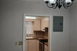 2525 Hollywood Blvd, Hollywood, FL 33020 - Photo 7