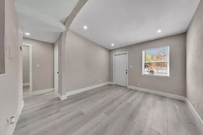 305 NE 8th Street, Pompano Beach, FL 33060 - Photo 9