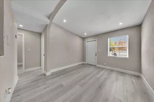 305 NE 8th St, Pompano Beach, FL 33060 - Photo 9