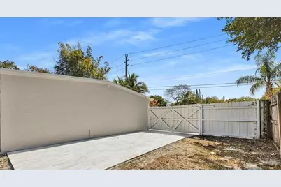 305 NE 8th Street, Pompano Beach, FL 33060 - Photo 39