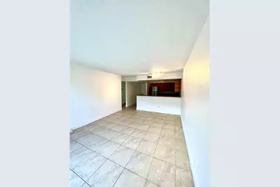 5221 Geneva Way #208, Doral, FL 33166 - Photo 9