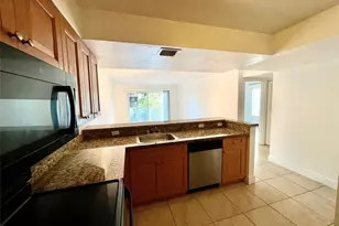 5221 Geneva Way, Doral, FL 33166 - Photo 5