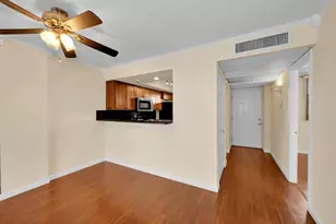 118 Royal Pk Dr, Oakland Park, FL 33309 - Photo 3