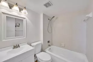 118 Royal Pk Dr, Oakland Park, FL 33309 - Photo 19