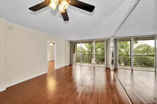 118 Royal Pk Dr, Oakland Park, FL 33309 - Photo 1