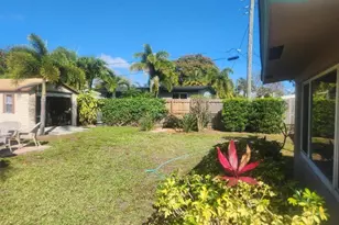 1261 NE 2nd St, Pompano Beach, FL 33060 - Photo 9