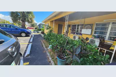2036 NE 26th Street #1, Wilton Manors, FL 33305 - Photo 11