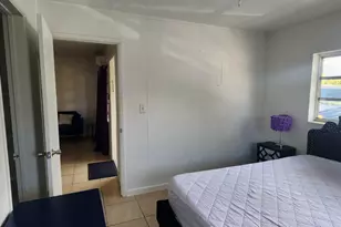 2036 NE 26th St, Wilton Manors, FL 33305 - Photo 5