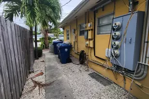 2036 NE 26th St, Wilton Manors, FL 33305 - Photo 9