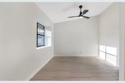 4979 NW 82nd Avenue #705, Fort Lauderdale, FL 33351 - Photo 5