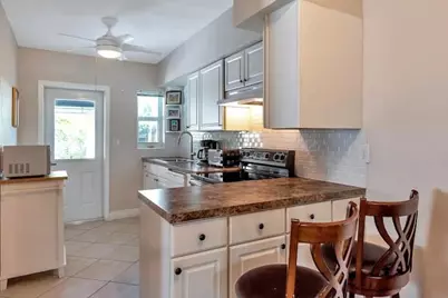 2109 NE 26th Street #2109, Wilton Manors, FL 33305 - Photo 7