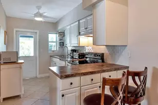 2109 NE 26th St, Wilton Manors, FL 33305 - Photo 7